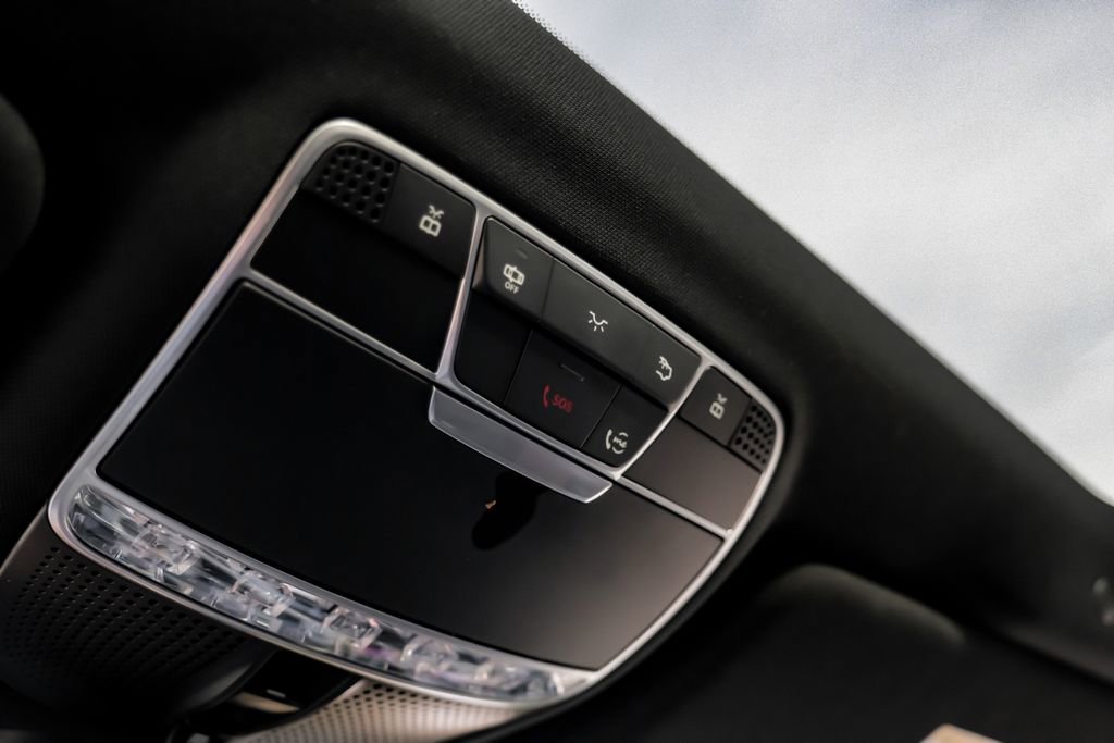 Used 2019 Mercedes-Benz S 560 4MATIC Sedan image 28