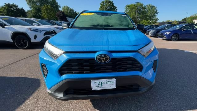 Used 2019 Toyota RAV4 LE w/ Carpet Mat Package AWD/4WD image 7