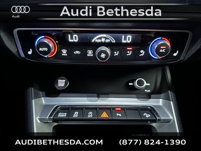Used 2020 Audi Q3 2.0T Premium w/ Convenience Package AWD/4WD image 24