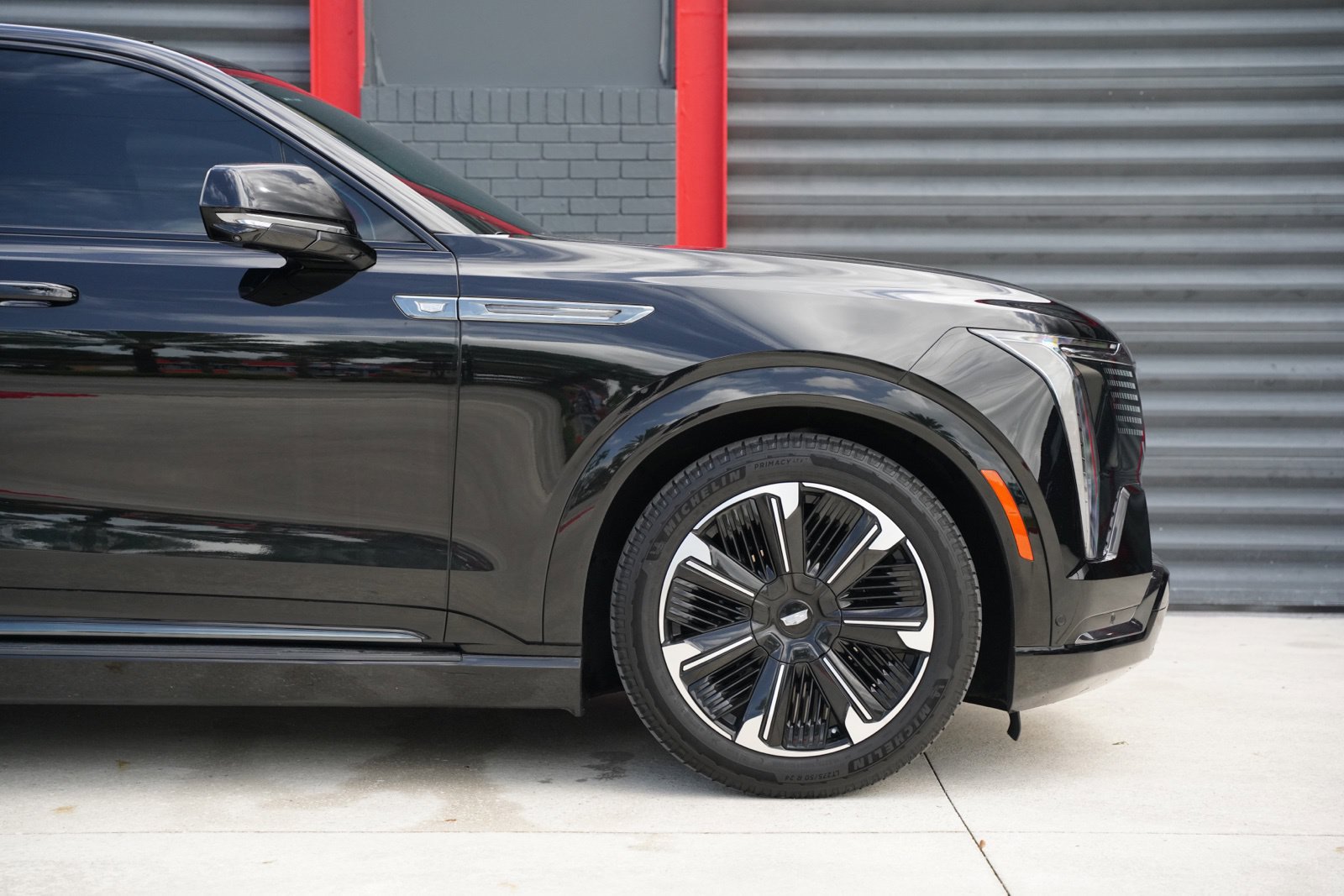 Used 2025 Cadillac Escalade IQ Sport 2 AWD/4WD image 12