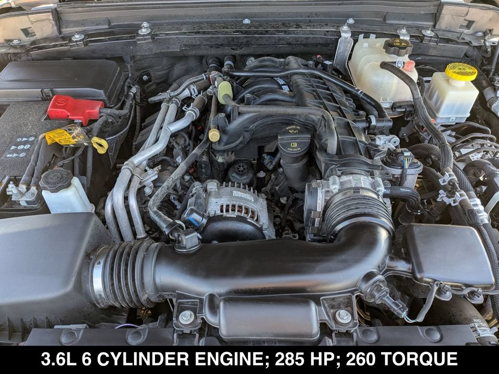 Used 2023 Jeep Gladiator Overland AWD/4WD image 17