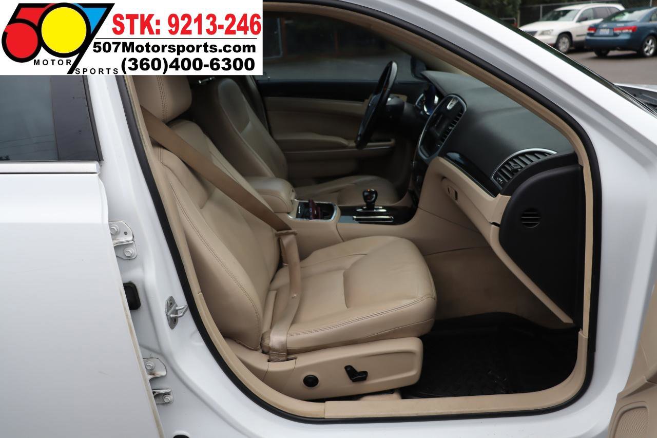 Used 2012 Chrysler 300 Limited RWD image 18