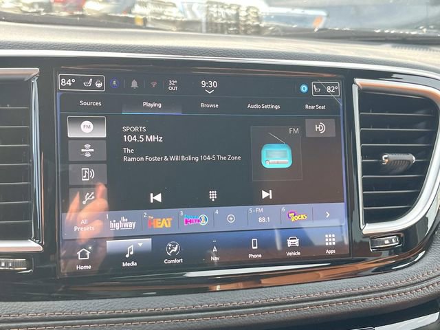 New 2026 Chrysler Pacifica Pinnacle FWD image 31