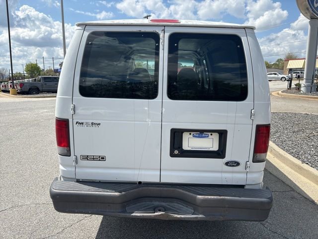 Used 2005 Ford E-250 and Econoline 250 Extended image 7