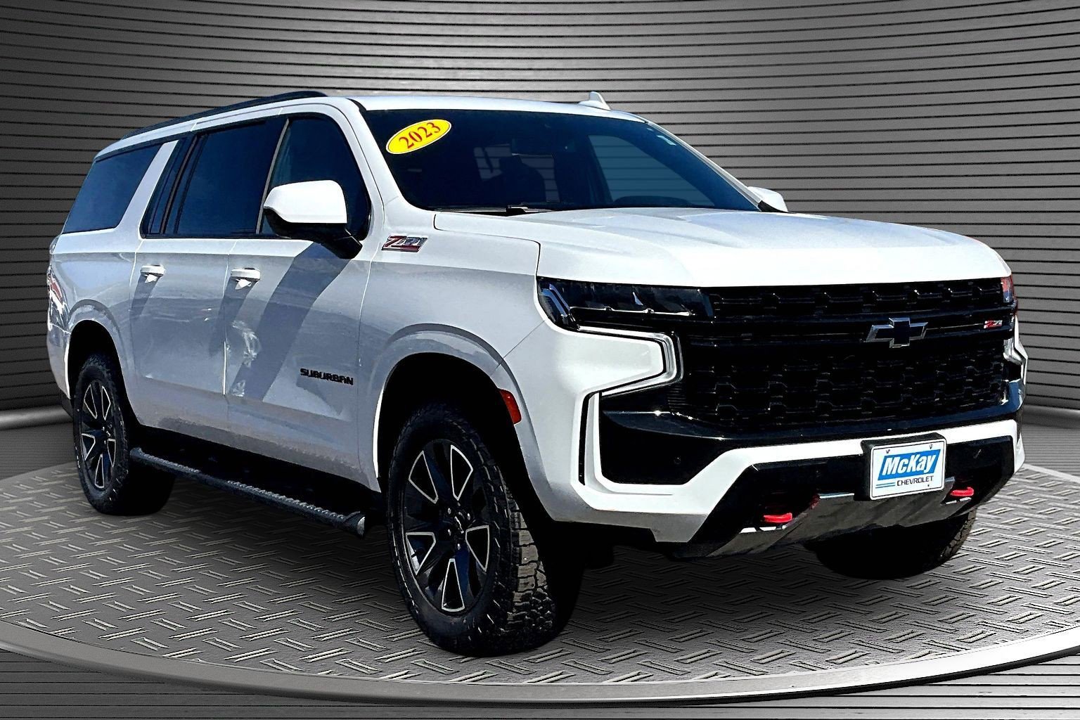 Used 2023 Chevrolet Suburban Z71 AWD/4WD image 1
