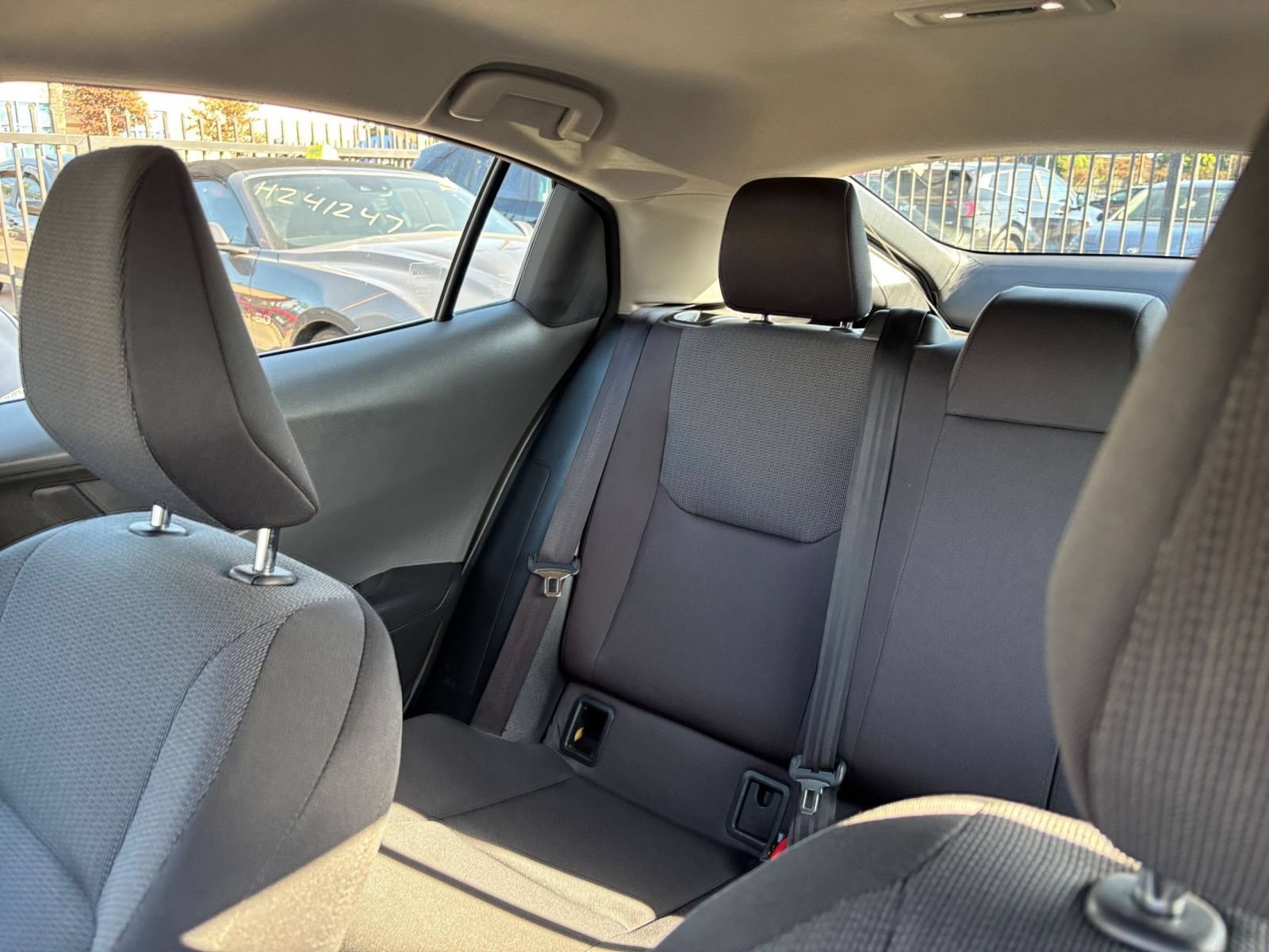 Used 2024 Toyota Prius LE FWD image 38