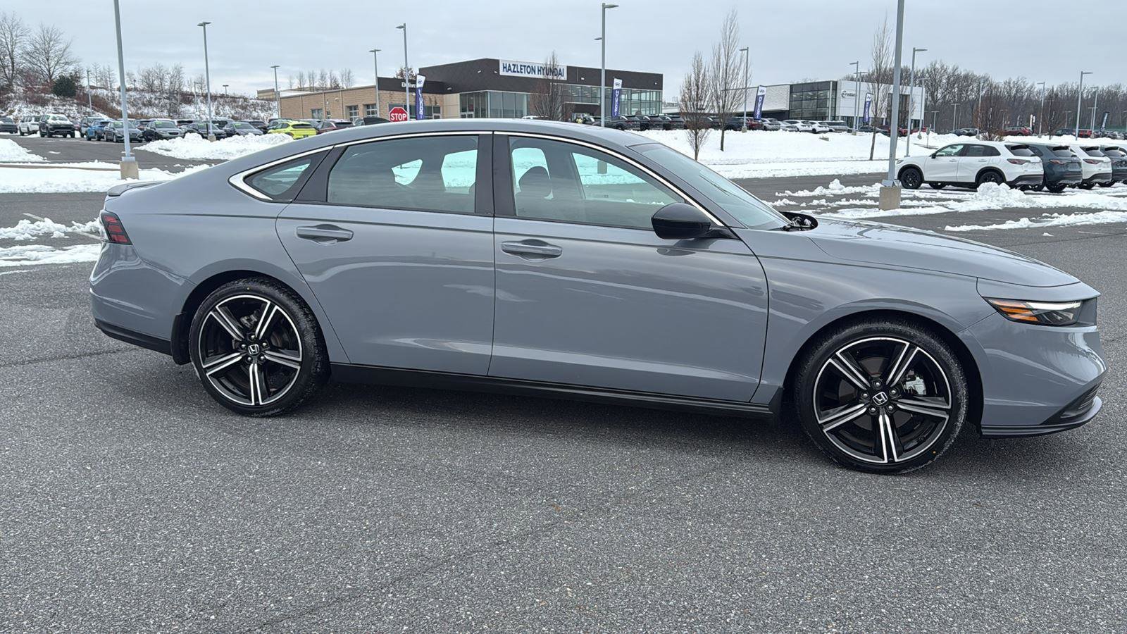 Used 2023 Honda Accord Sport image 3