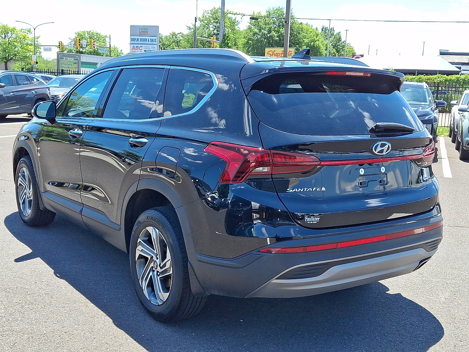 Certified 2023 Hyundai Santa Fe SEL w/ Winter Weather Package AWD/4WD image 4