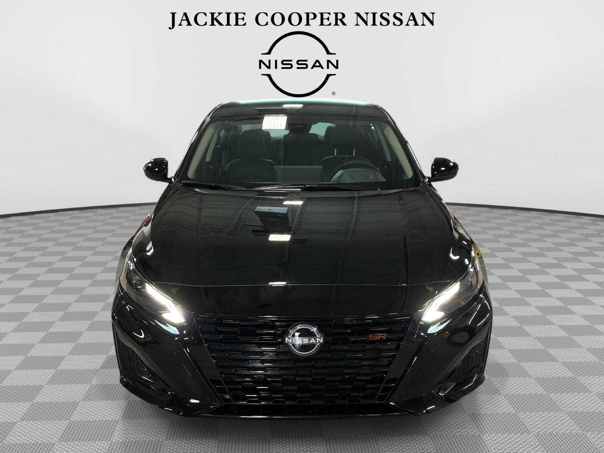 New 2026 Nissan Altima 2.5 SR FWD image 2