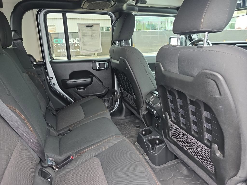 Used 2022 Jeep Gladiator Mojave w/ Trailer Tow Package image 10