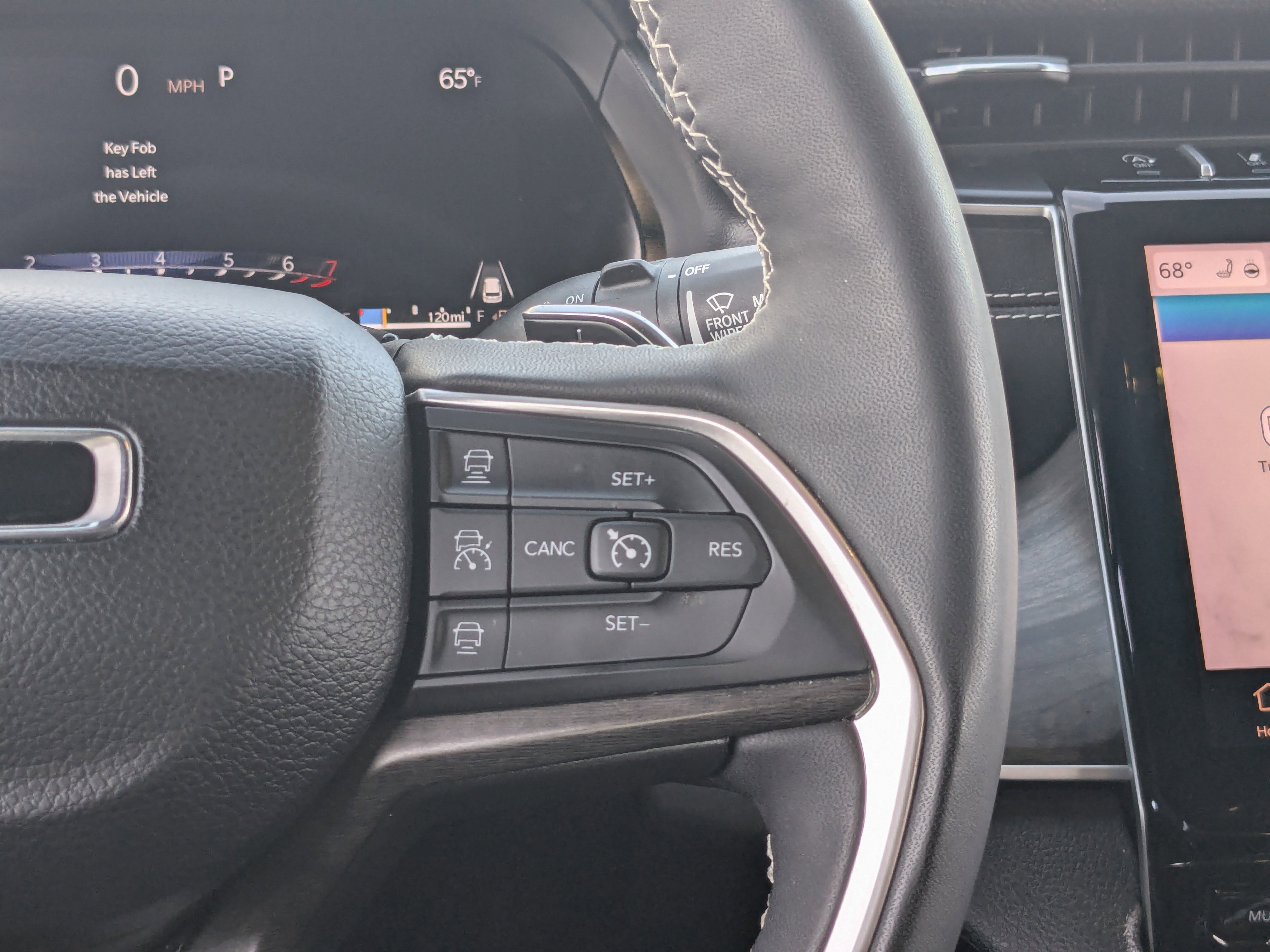 Used 2024 Jeep Grand Cherokee Limited image 23