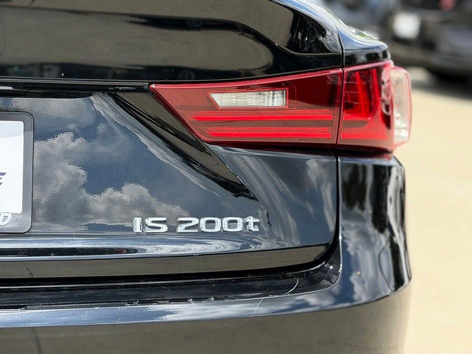 Used 2016 Lexus IS 200t w/ Navigation System Package RWD image 15