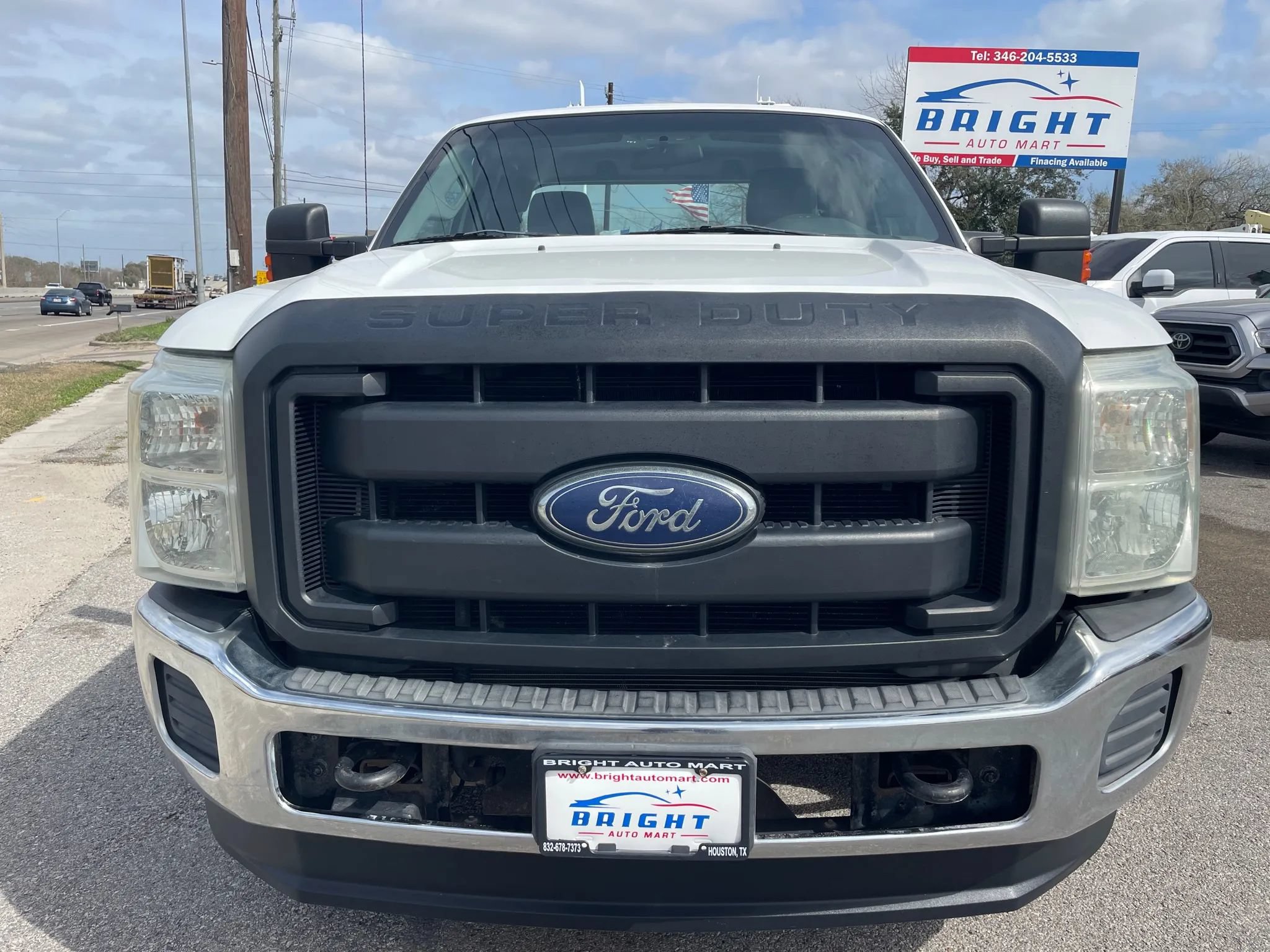 Used 2015 Ford F250 XL w/ Power Equipment Group AWD/4WD image 2
