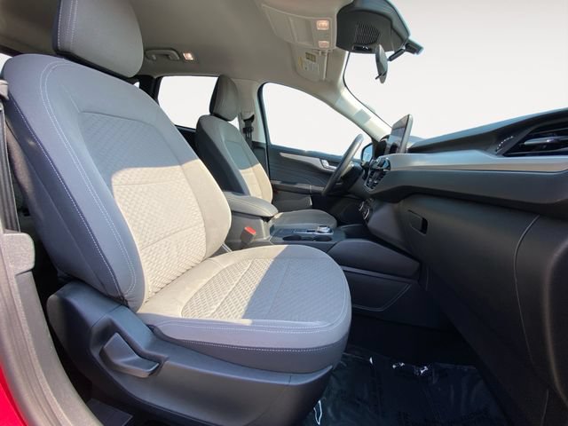 Used 2021 Ford Escape SE w/ SE Sport Appearance Package FWD image 15
