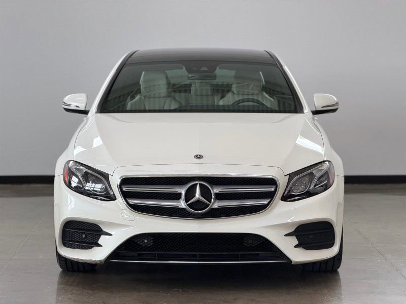 Used 2018 Mercedes-Benz E 400 4MATIC Sedan w/ Premium 2 Package (Q02) image 2