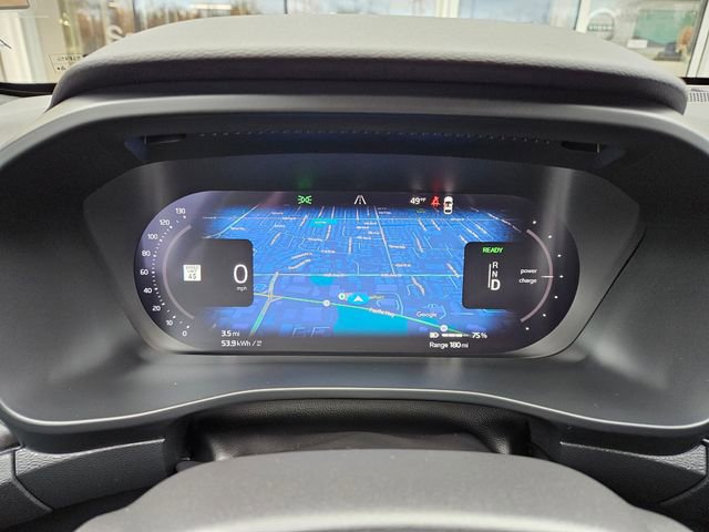 Used 2023 Volvo C40 P8 Recharge Ultimate image 21