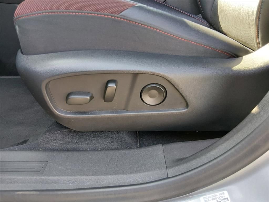 Used 2025 Chevrolet Equinox RS w/ Safety and Technology Package FWD image 15