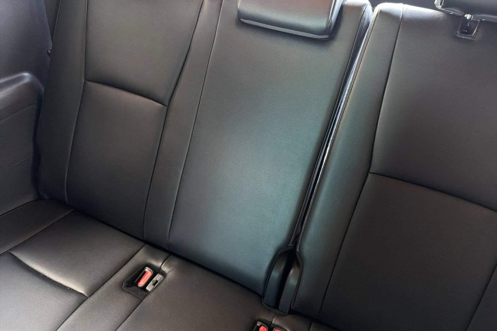 Used 2025 Toyota Highlander XSE AWD/4WD image 18