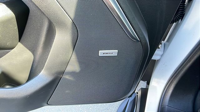 Used 2025 GMC Yukon XL Denali image 27