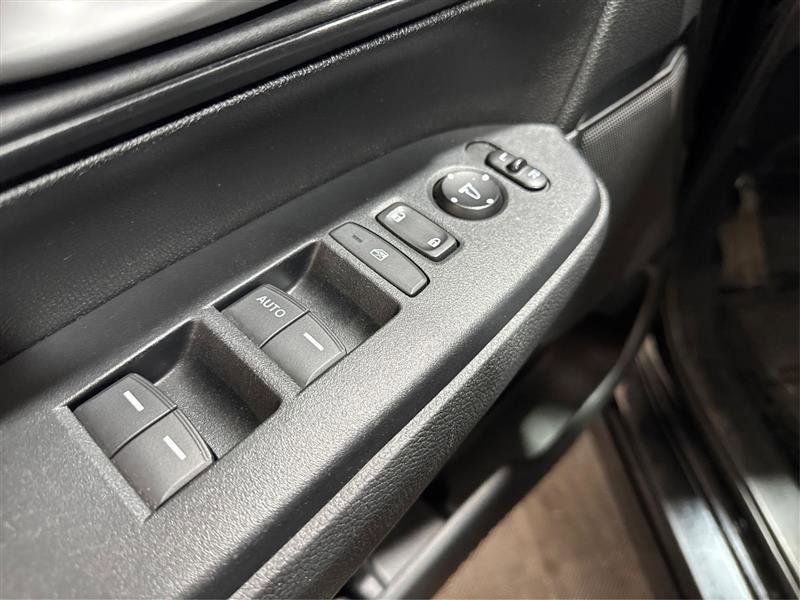 Used 2019 Honda CR-V LX image 25