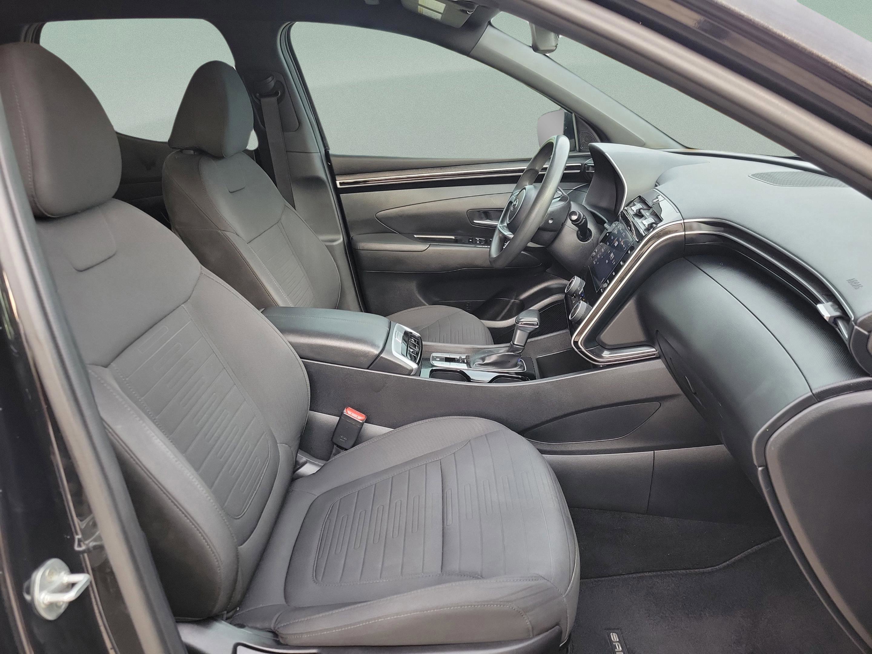 Used 2022 Hyundai Santa Cruz SEL image 13