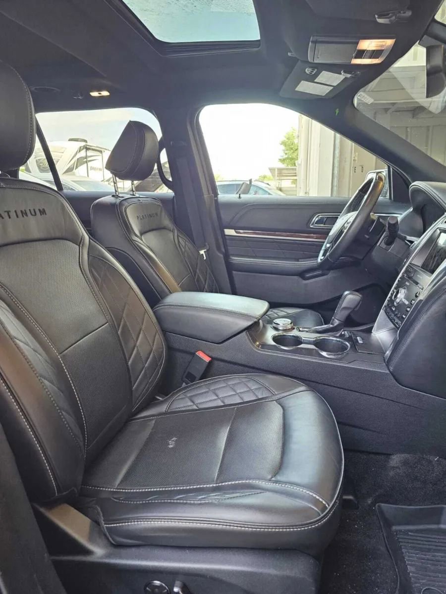 Used 2018 Ford Explorer Platinum AWD/4WD image 15