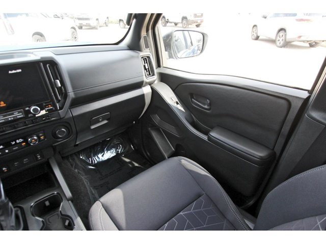 Used 2026 Nissan Frontier SV w/ SV Convenience Package RWD image 10