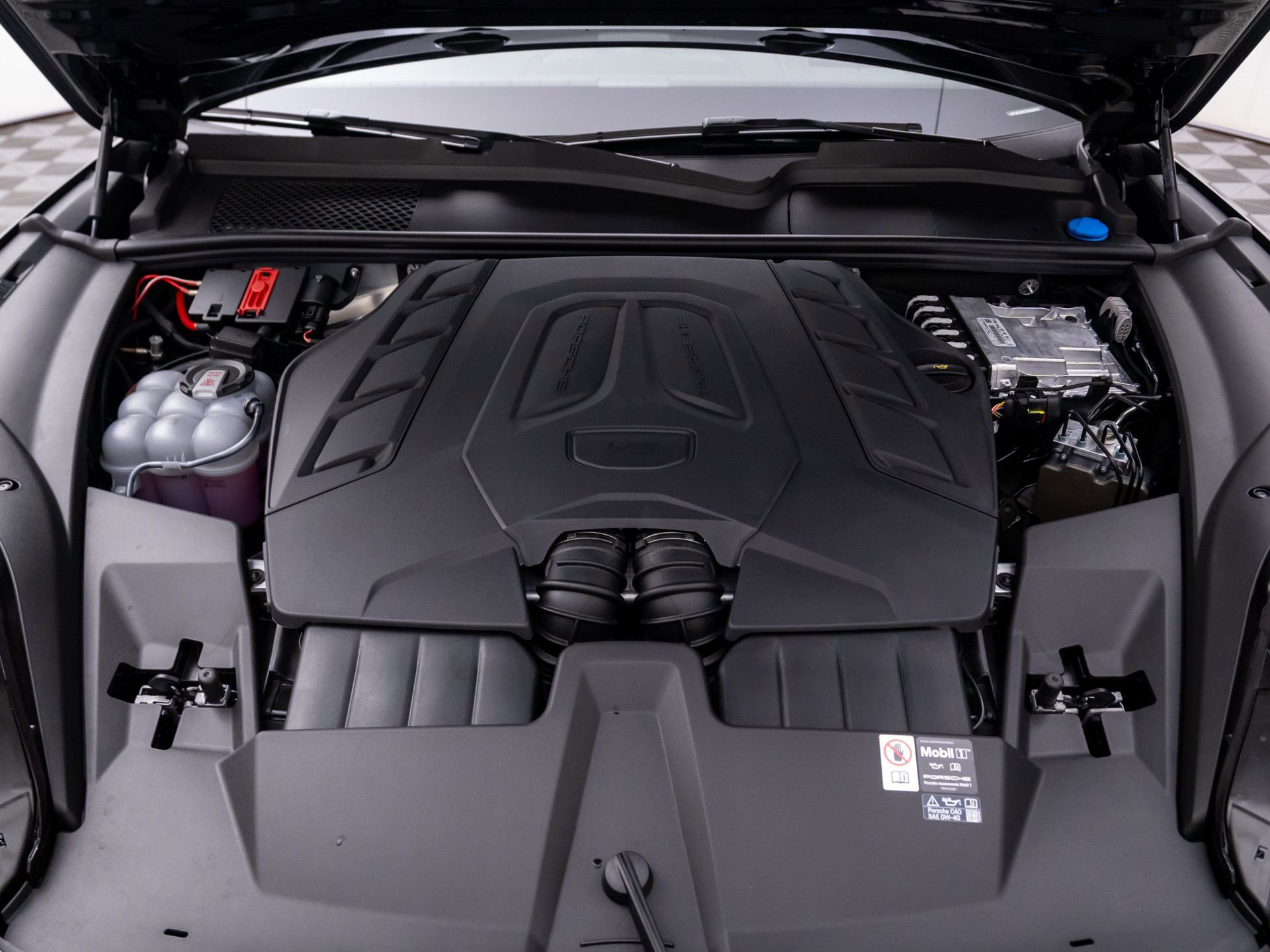 New 2026 Porsche Cayenne S image 31