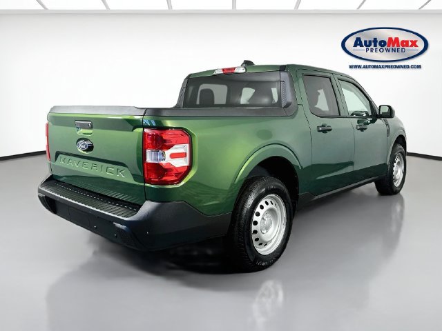 Used 2025 Ford Maverick XL w/ Equipment Group 102A AWD/4WD image 2