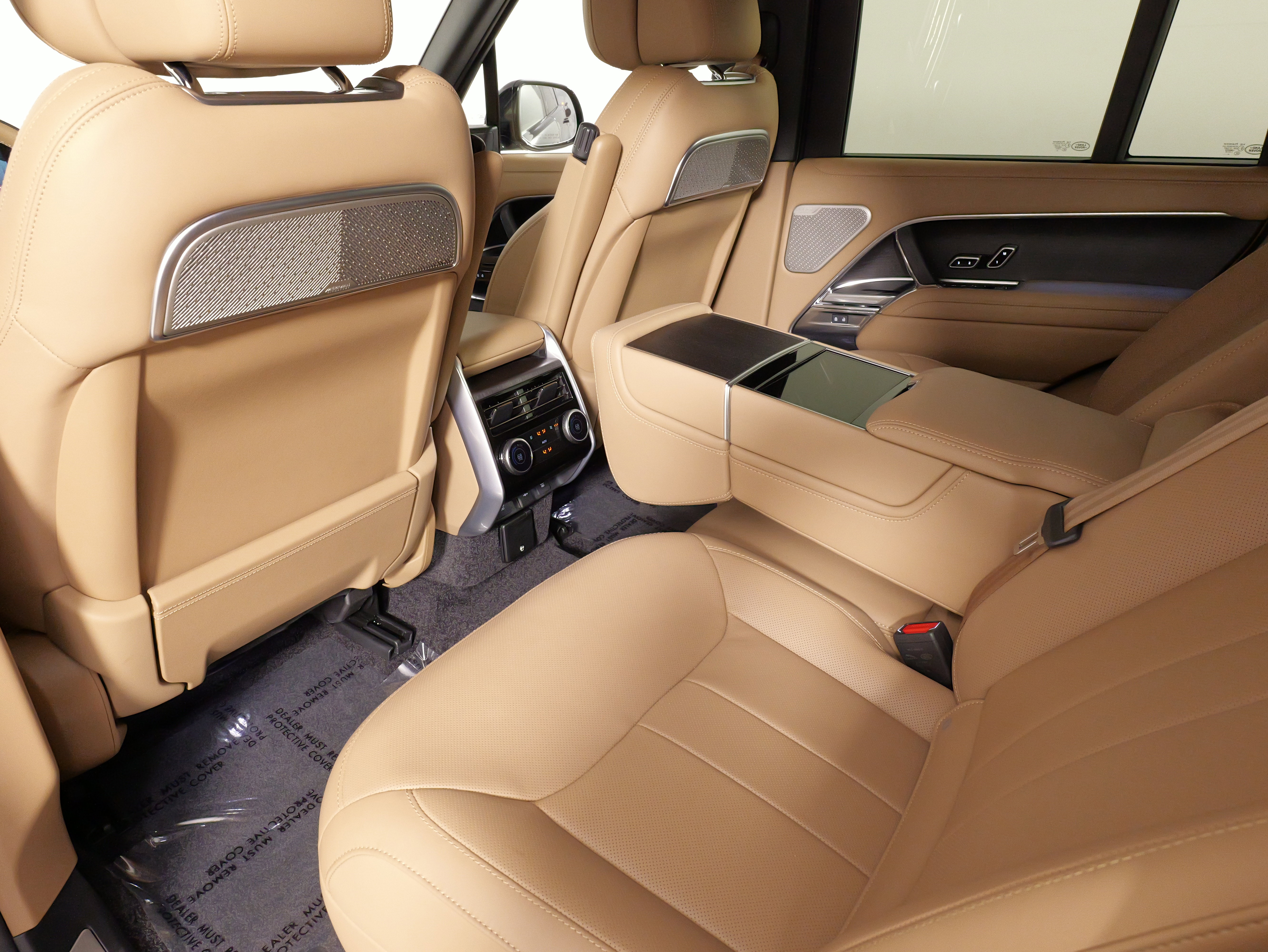 Used 2025 Land Rover Range Rover Autobiography image 39