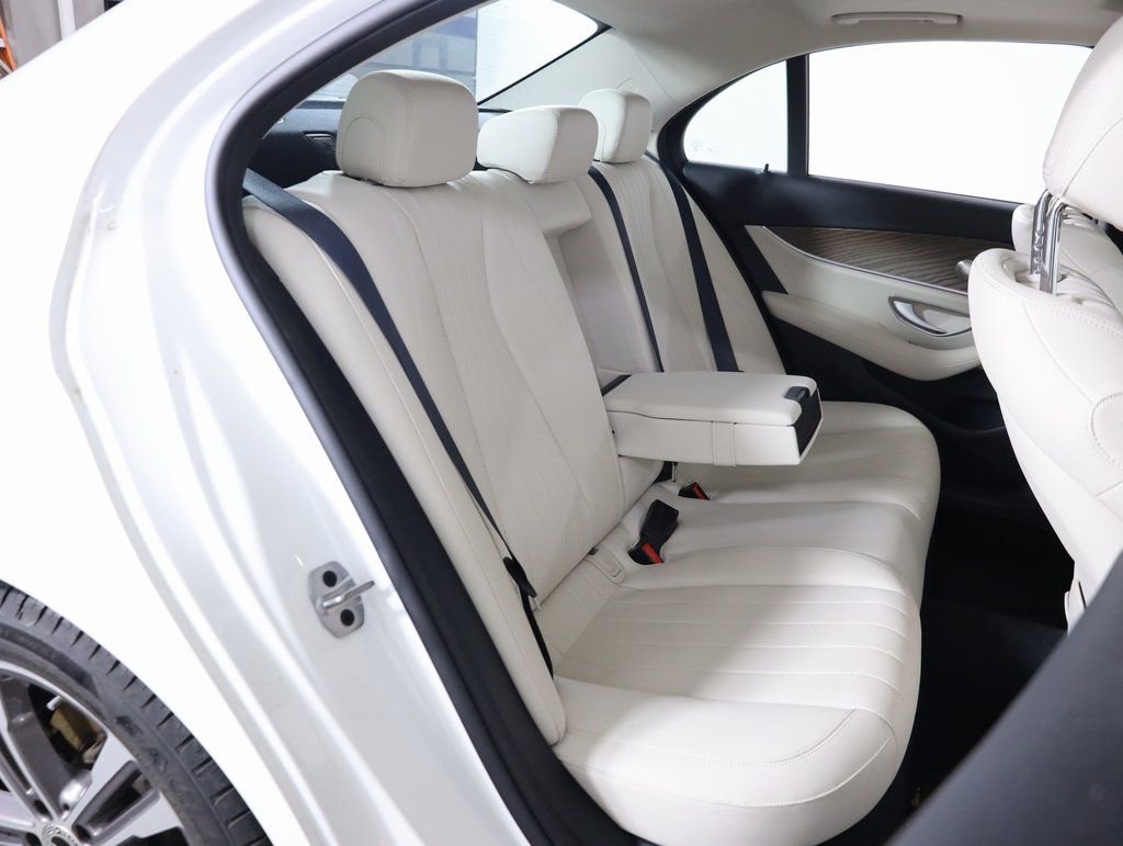 Certified 2022 Mercedes-Benz E 350 4MATIC Sedan image 52