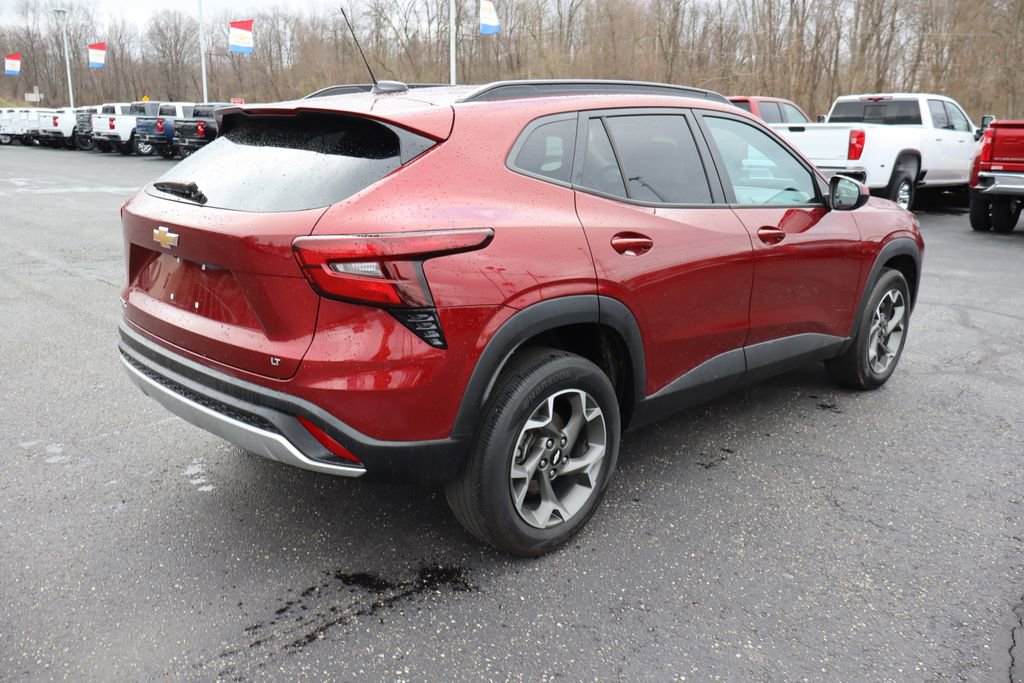 Used 2024 Chevrolet Trax LT image 30