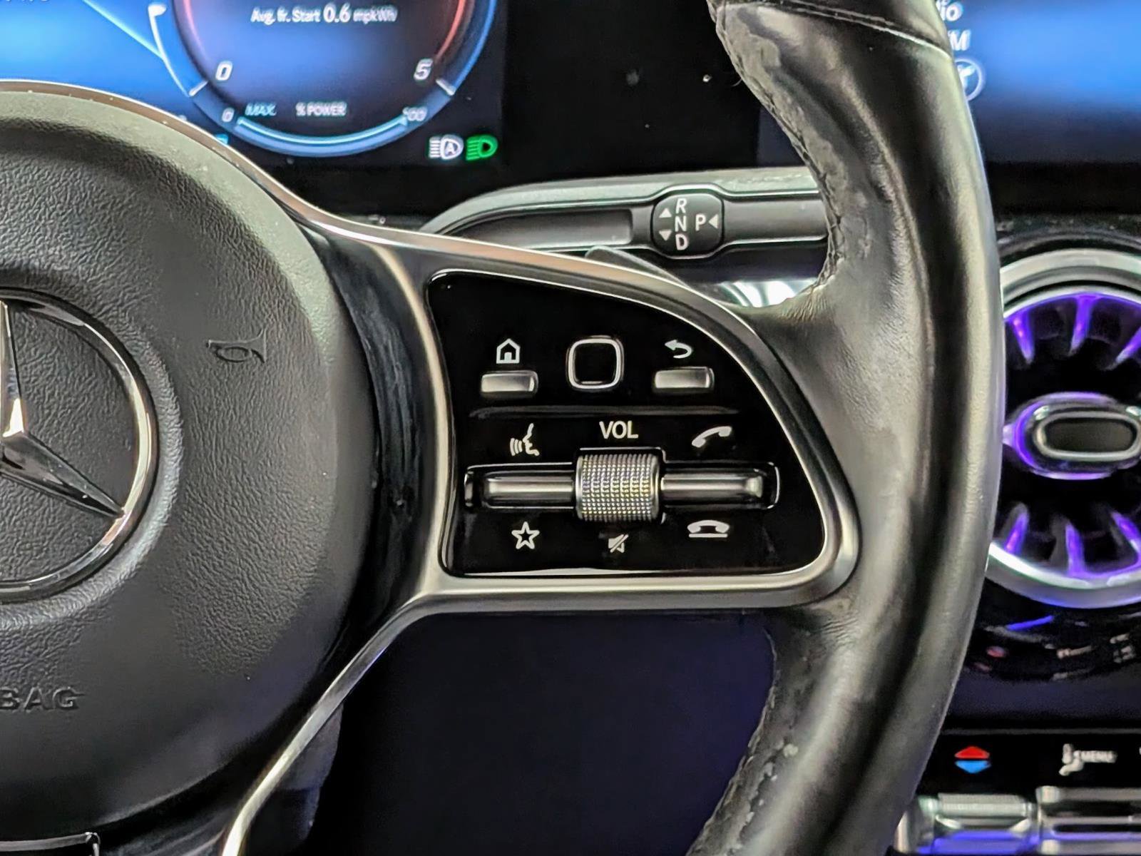 Used 2023 Mercedes-Benz EQB 300 4MATIC image 35