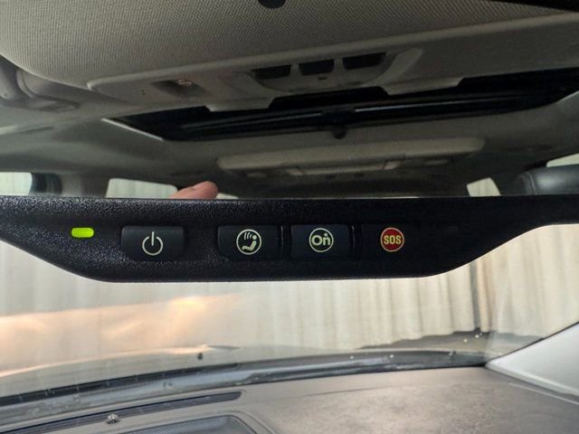 Used 2016 GMC Acadia SLT image 29