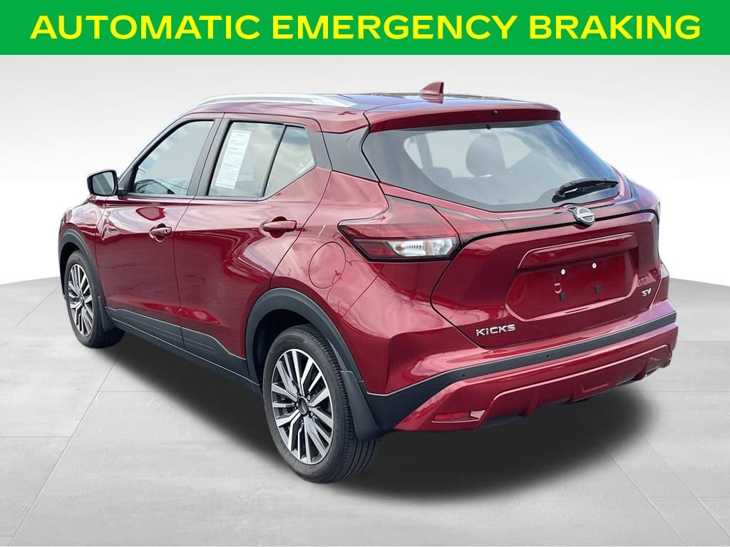 Used 2023 Nissan Kicks SV FWD image 12