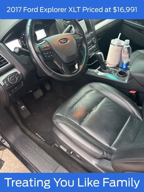 Used 2017 Ford Explorer XLT w/ Equipment Group 202A FWD image 1