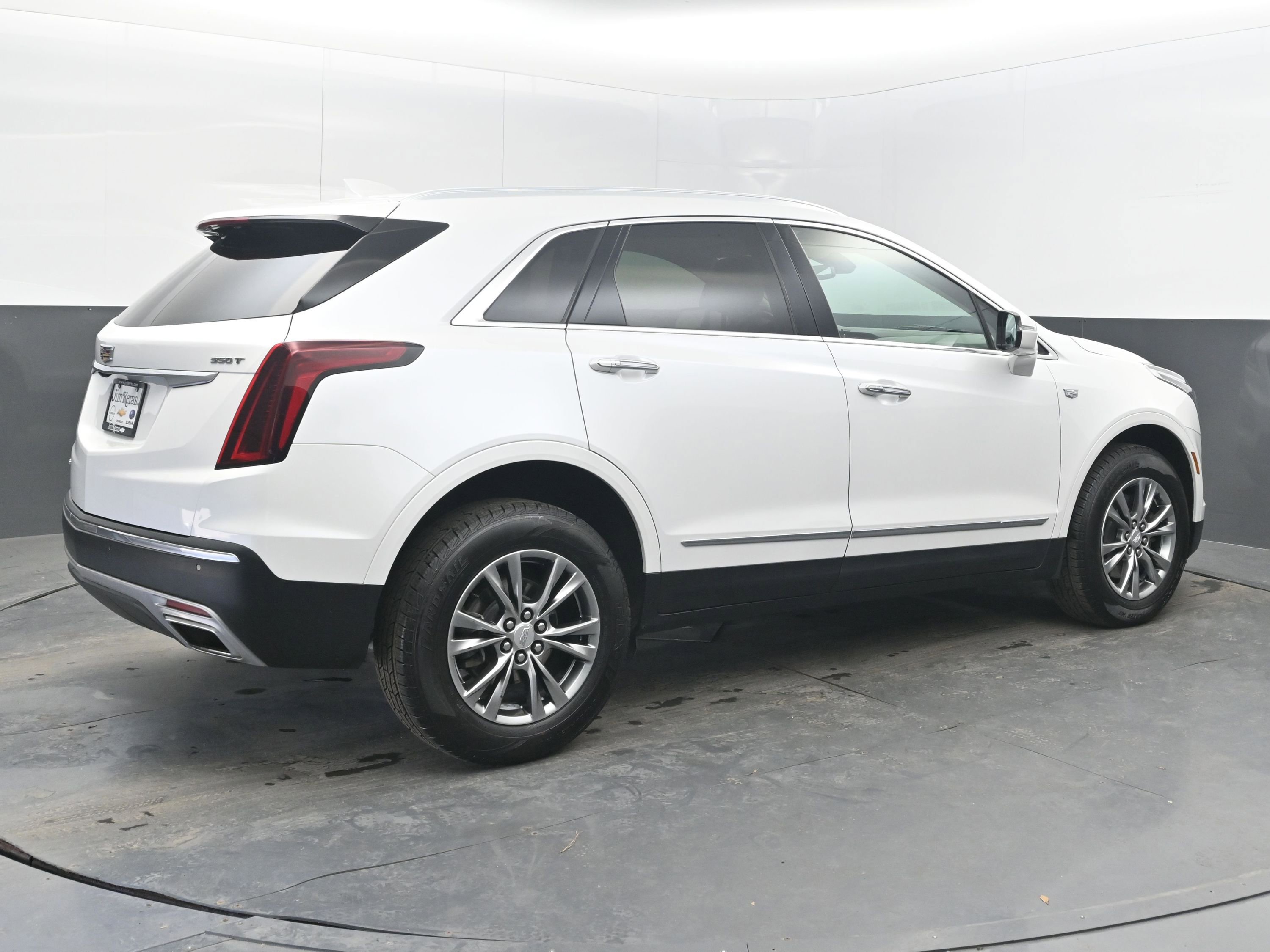 Used 2023 Cadillac XT5 Premium Luxury image 9