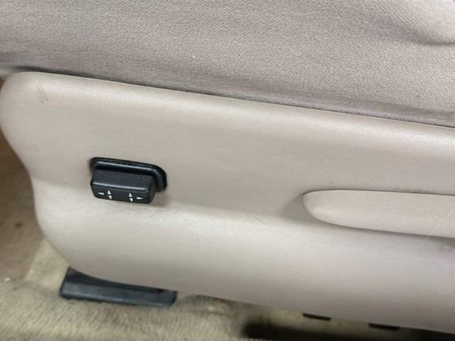 Used 2004 Buick Century Custom image 19