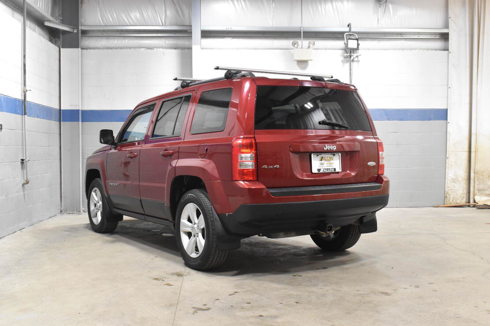 Used 2016 Jeep Patriot Latitude AWD/4WD image 21