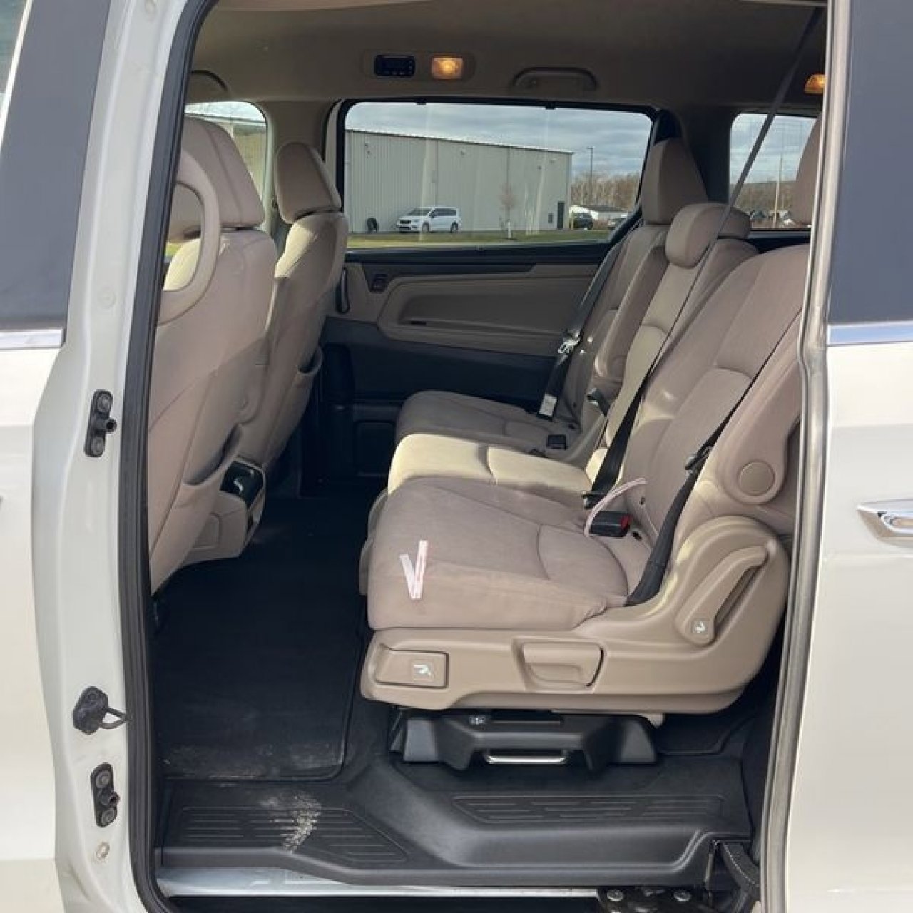 Used 2018 Honda Odyssey EX image 20