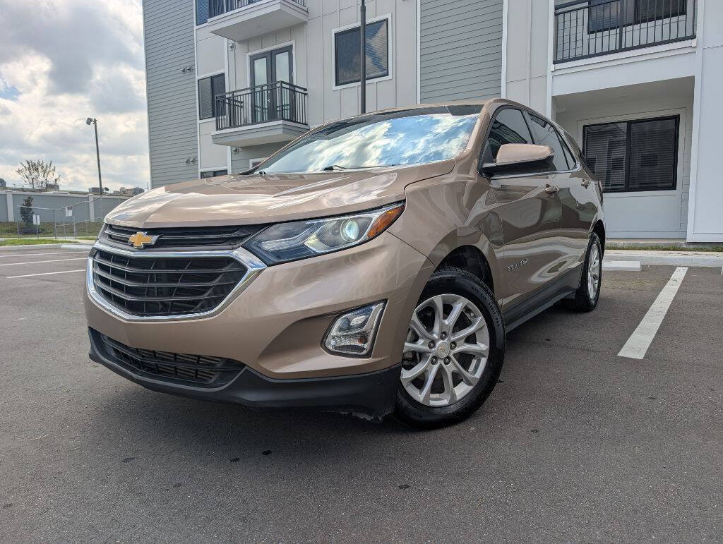 Used 2018 Chevrolet Equinox LT FWD image 1
