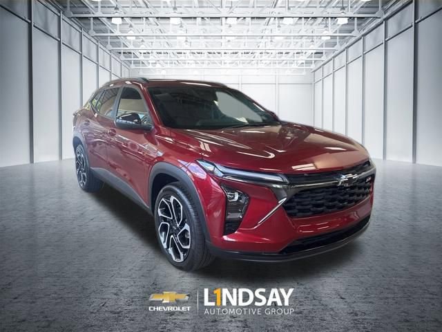 Used 2024 Chevrolet Trax RS w/ Sunroof Package FWD image 20