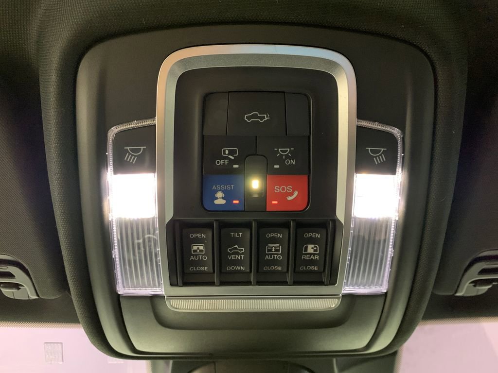Used 2021 RAM 1500 Limited AWD/4WD image 12