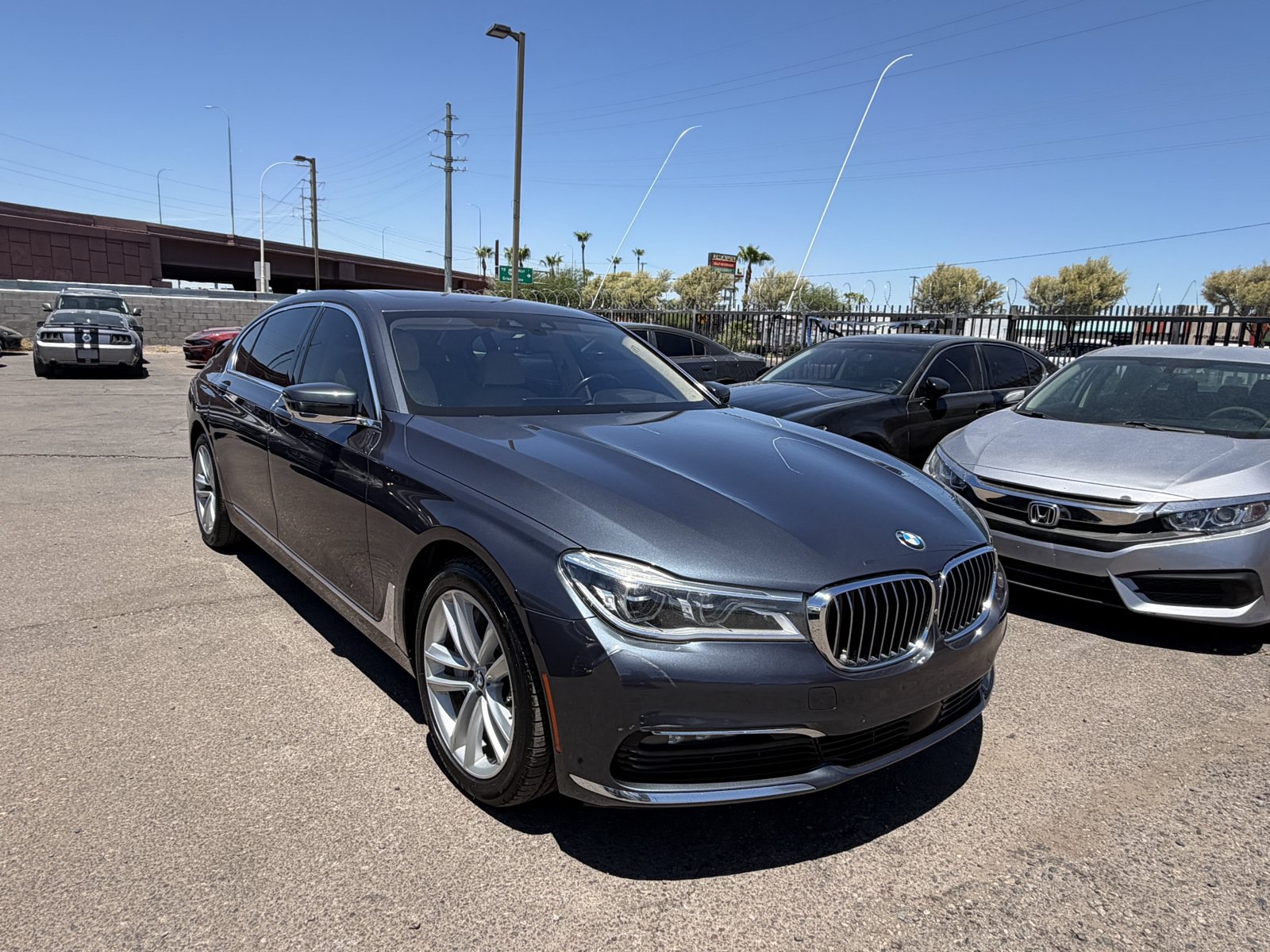 Used 2016 BMW 750i xDrive AWD/4WD image 3