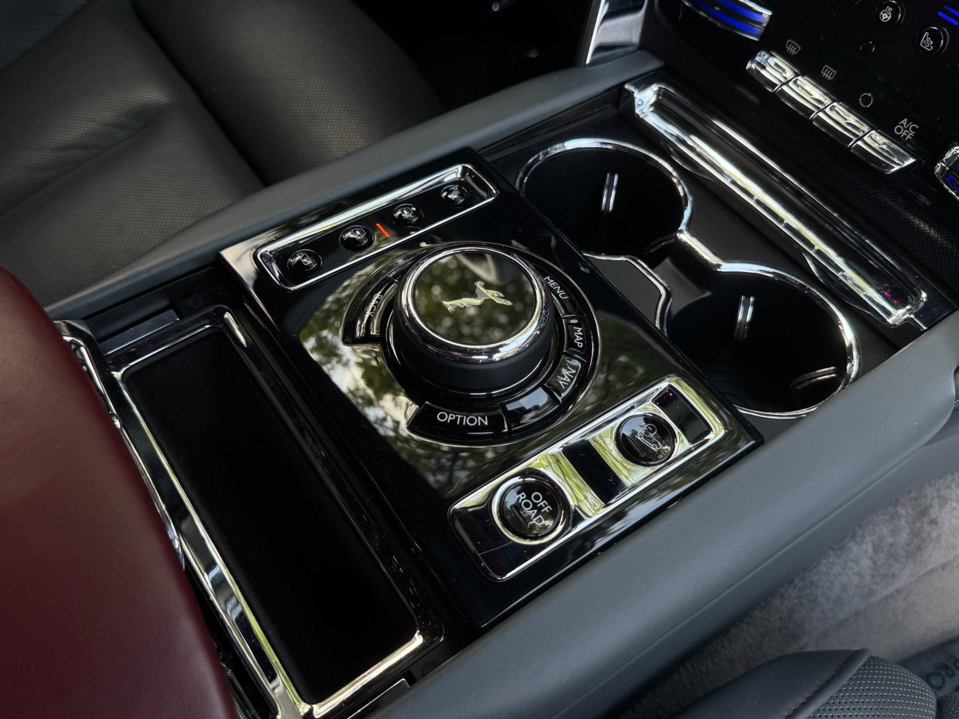 Used 2020 Rolls-Royce Cullinan 335K MSRP!! image 35