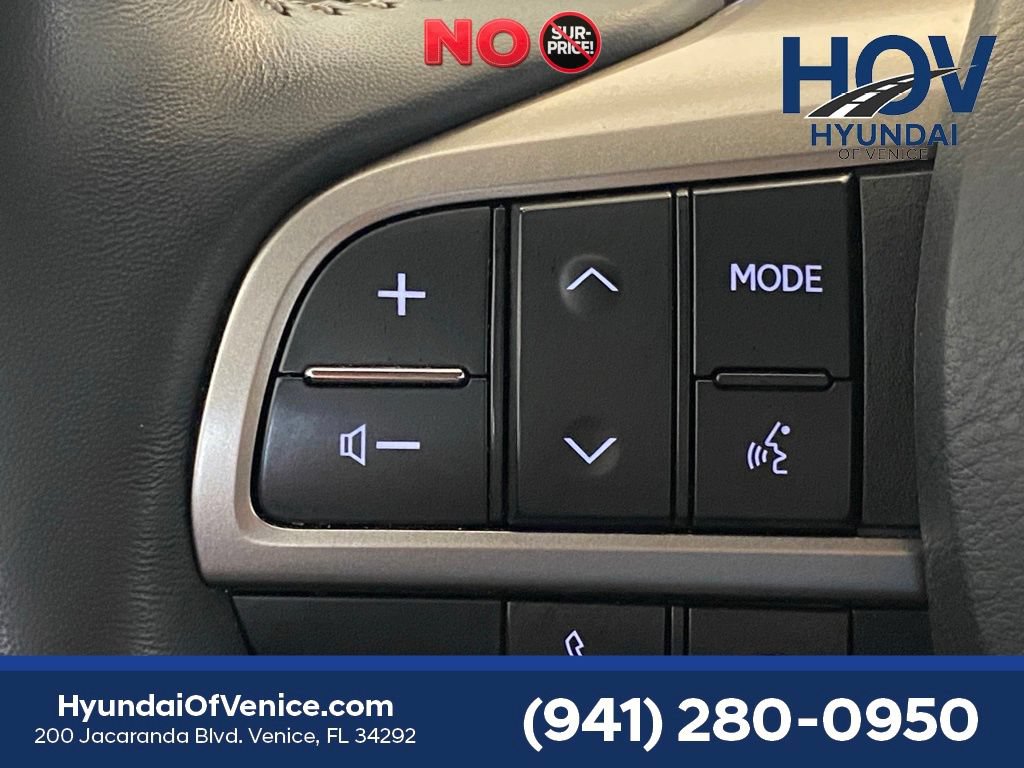 Used 2022 Lexus RX 350L Luxury w/ Accessory Package (Z1) FWD image 32