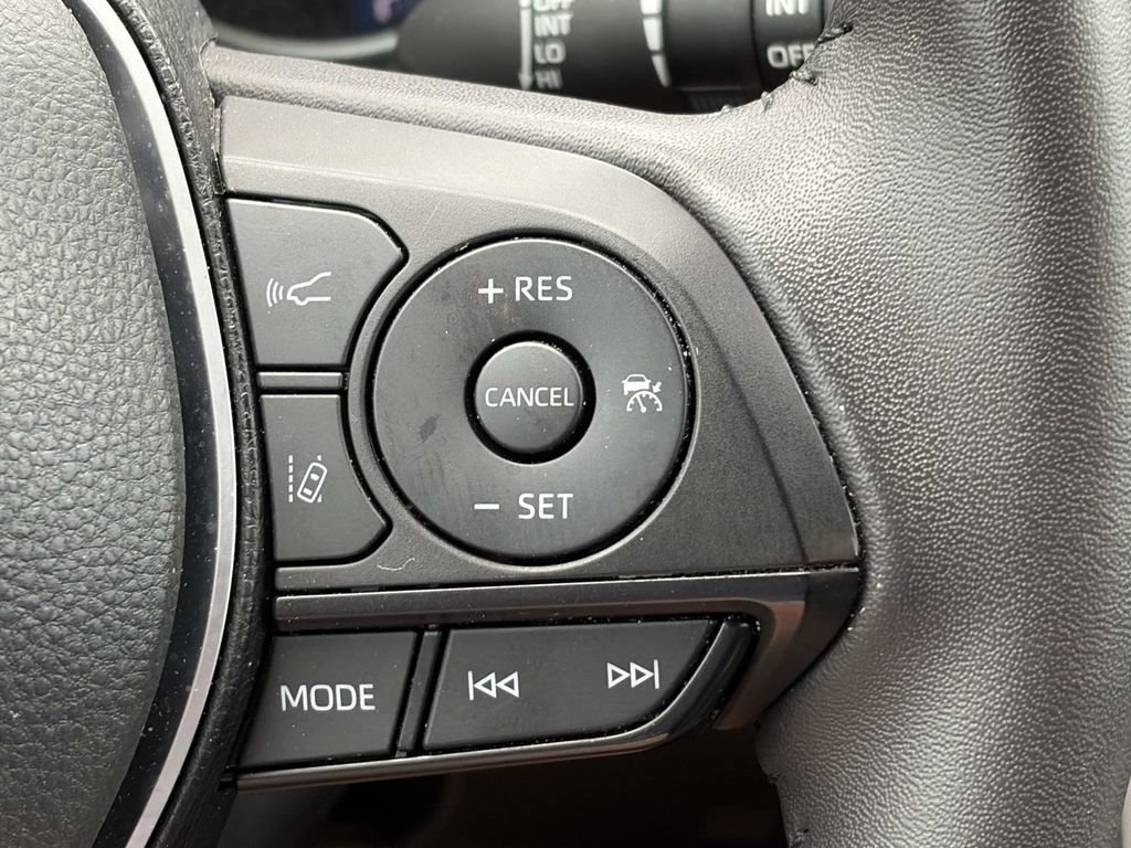 Used 2024 Toyota RAV4 SE AWD/4WD image 24