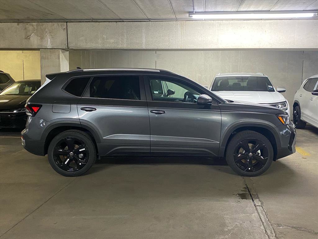New 2026 Volkswagen Taos SEL AWD/4WD image 2