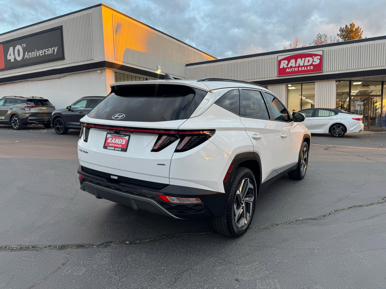 Used 2023 Hyundai Tucson Limited w/ Cargo Package image 3