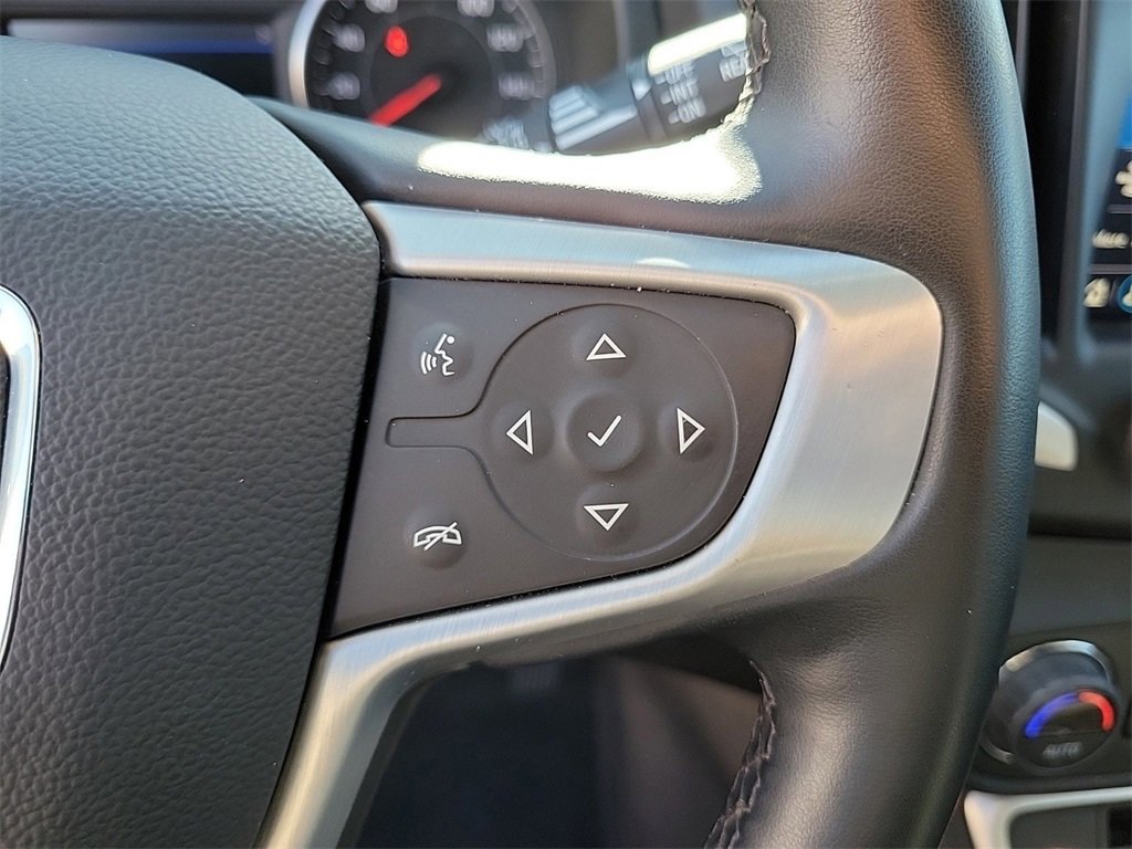 Used 2024 GMC Terrain SLT image 22